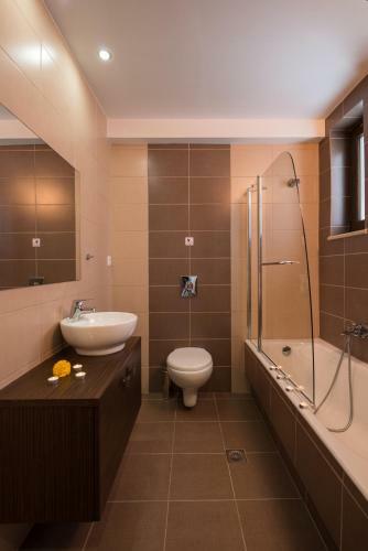 Hotel Oscar Suites & Village