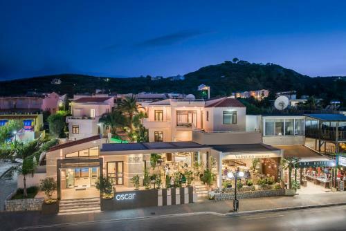 Hotel Oscar Suites & Village