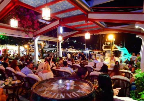Hostal G. Sandalis Hotel
