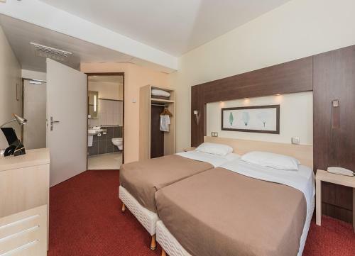 Hotel Hostellerie Saint Vincent Beauvais Aeroport