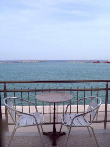 Hostal Pelineon Rooms
