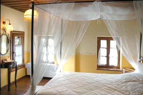 Hostal Petrino Guesthouse