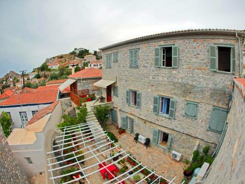 Hostal Theano Guesthouse