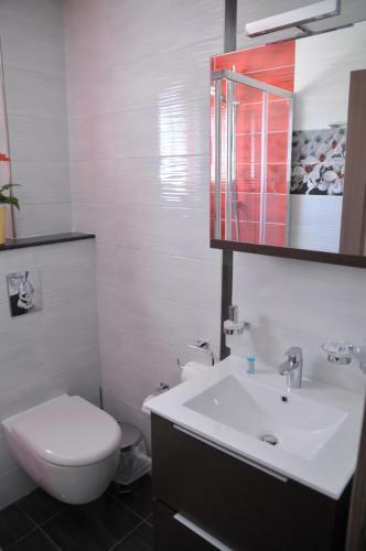 Aparthotel Apartments Stoudios Georgias