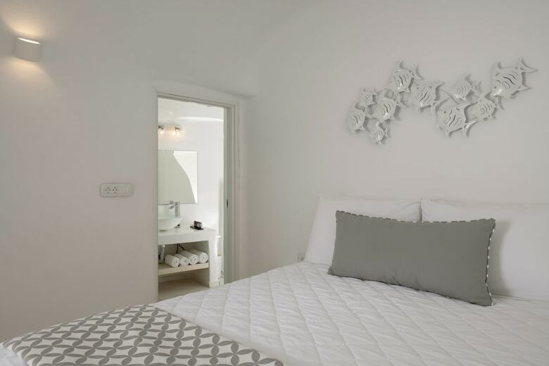 Villa Infinity Collection Fira - Adults Only
