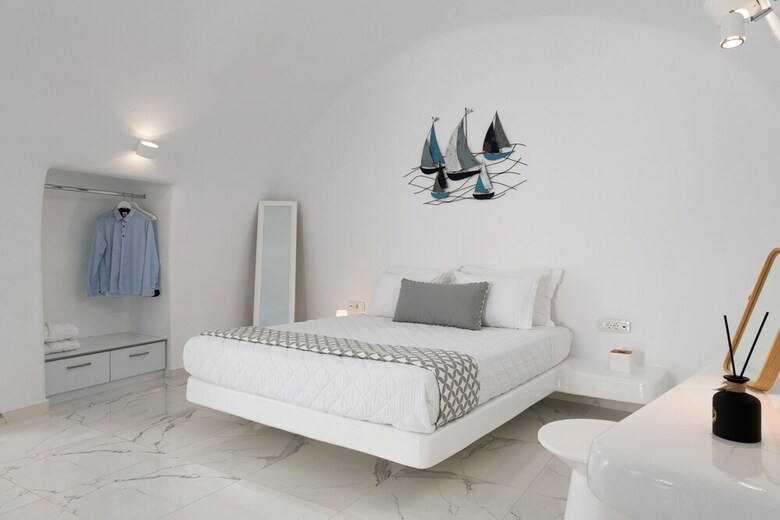 Villa Infinity Collection Fira - Adults Only