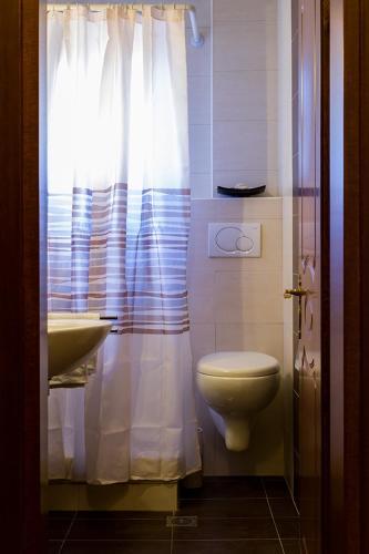 Nepheli Apartments And Studios