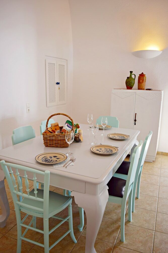 Revelis Villa & Canava