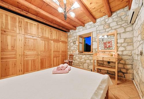 Joanna's Stone Villas