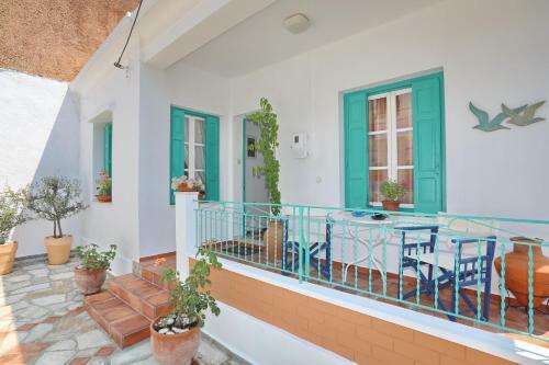 Spring Bliss Garden House