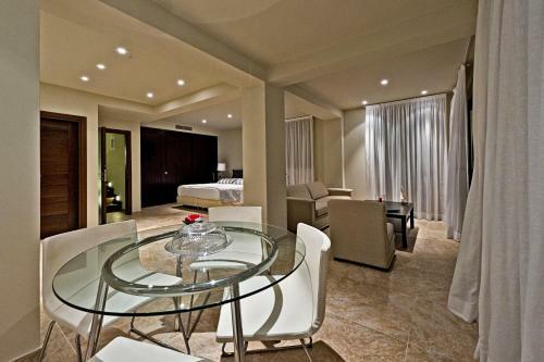 Saz Villas