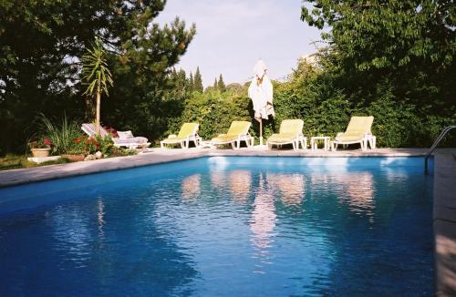 G�te Saint-veredeme