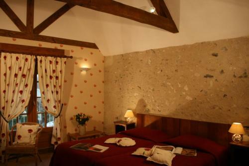 Hotel Logis Auberge Le Colombien