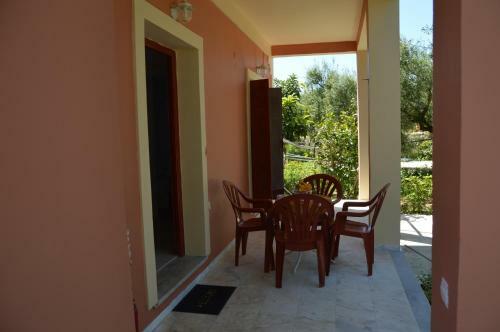 Anemona Apartments And Studios