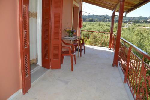 Anemona Apartments And Studios