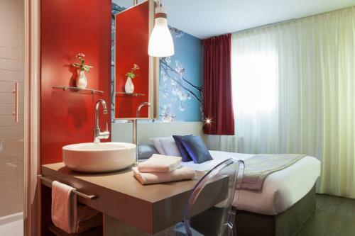 Hotel Kyriad Direct Rennes