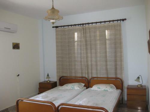 Hostal Villa Apostolis Studios