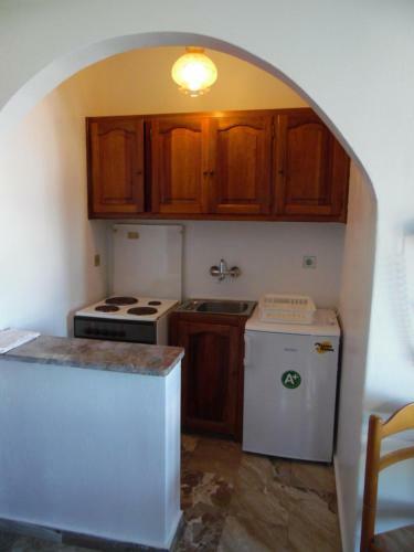Hostal Villa Apostolis Studios