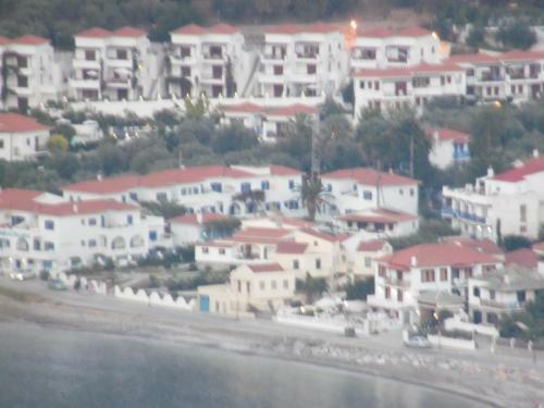 Hostal Villa Apostolis Studios