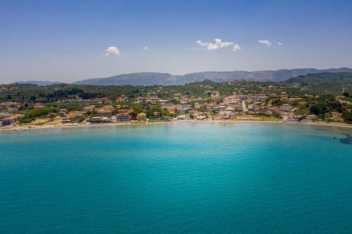 Zarkadis Beach Apartments