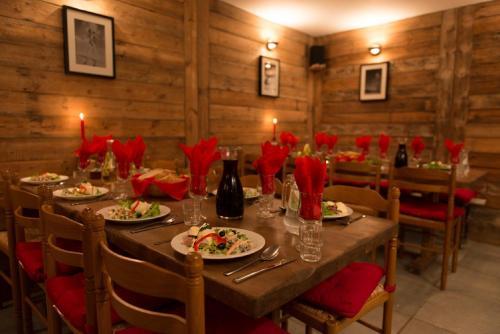 Bed & Breakfast Chalet Chardons Hattiers