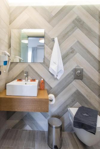Villa Ria Apartments & Suites