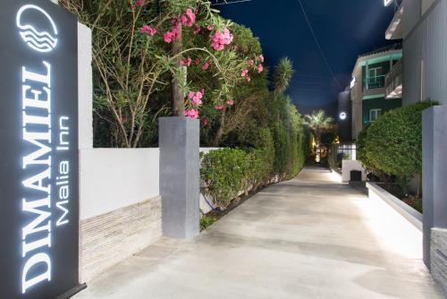 Villa Ria Apartments & Suites