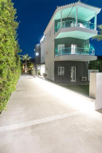 Villa Ria Apartments & Suites