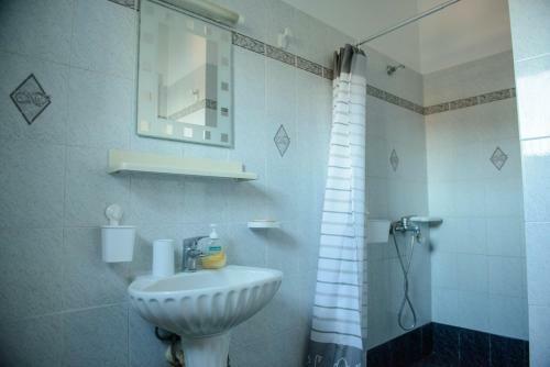 Melina's Apartments