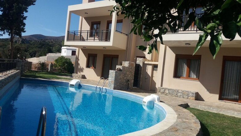 Apartments Petrochori Villas