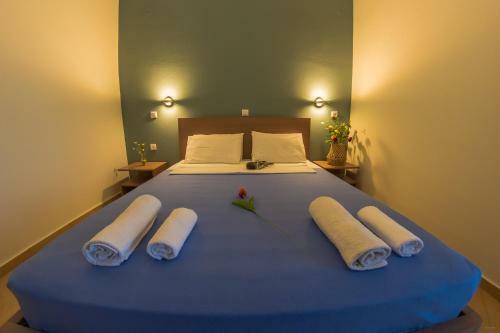 Hostal Anthoussa Rooms
