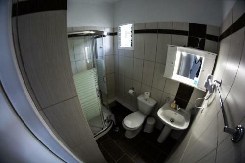 Hostal Anthoussa Rooms