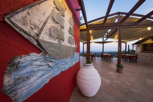 Hostal Anthoussa Rooms