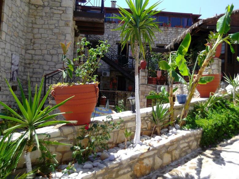 Aparthotel Stone Village Hotel Apartments