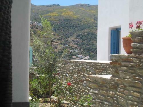 Karaoulanis Apartments