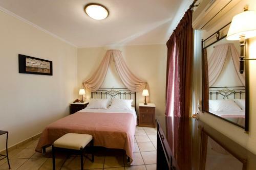 Ostria Hotel