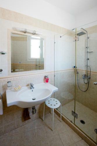 Ostria Hotel