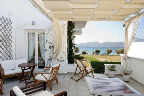 Ostria Hotel