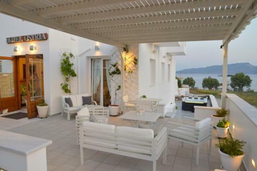 Ostria Hotel