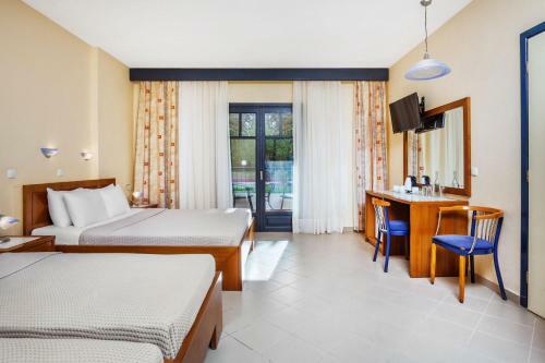 Atrium Hotel