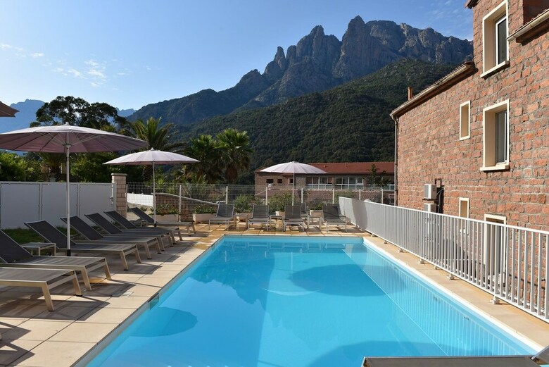 Hotel H�tel Le Subrini