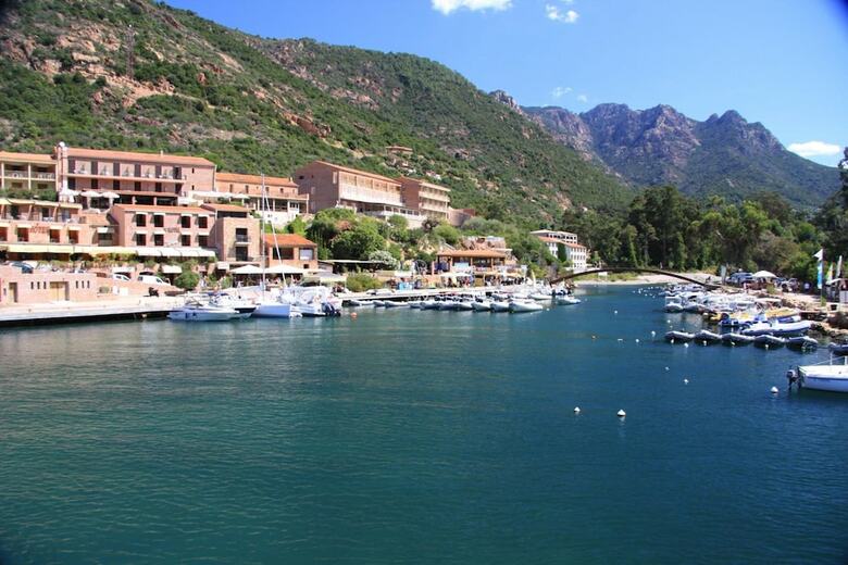 Hotel H�tel Le Subrini