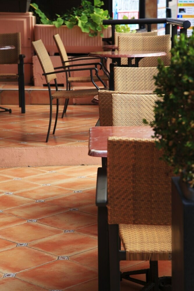 Hotel H�tel Le Subrini