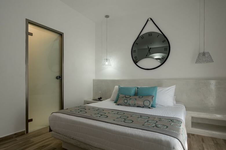 Oasis Hotel