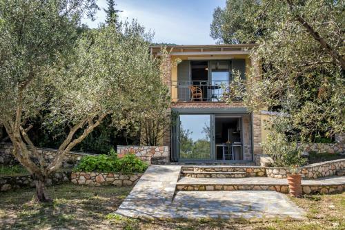 Lithalona Villas & Houses