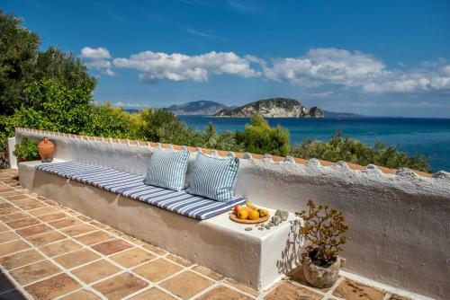 Lithalona Villas & Houses