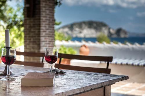 Lithalona Villas & Houses