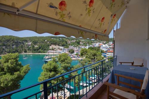 Kavos Hotel