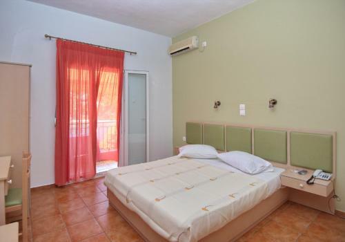 Kavos Hotel