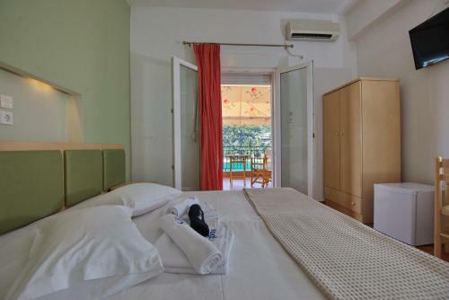 Kavos Hotel